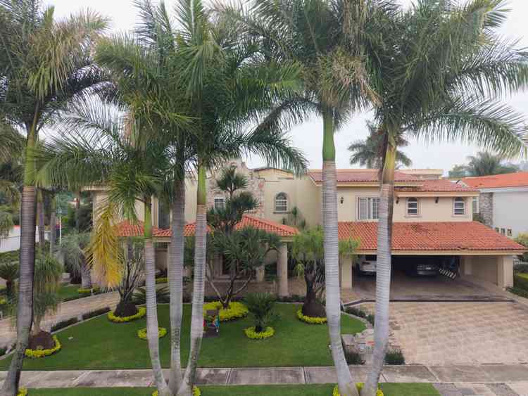 casa en venta cerezos bugambilias zapopan jalisco pW5bE4q